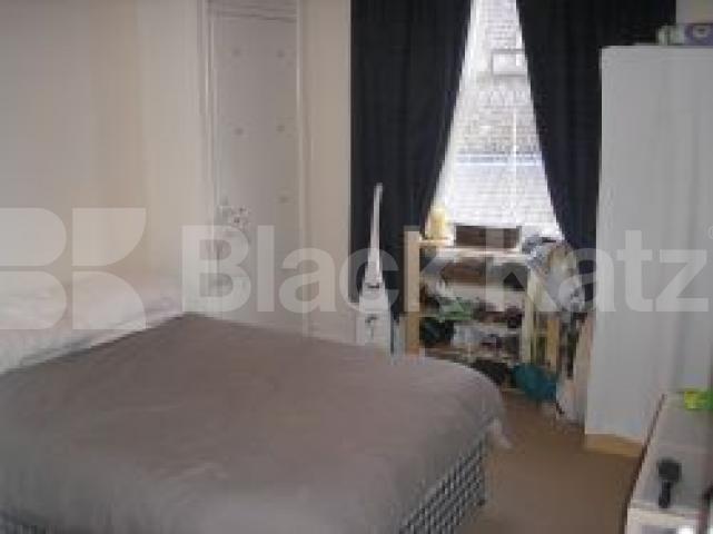 			REDUCED PRICE!!, 1 Bedroom, 1 bath, 1 reception Flat			 Burghley Road, KENTISH TOWN NW5